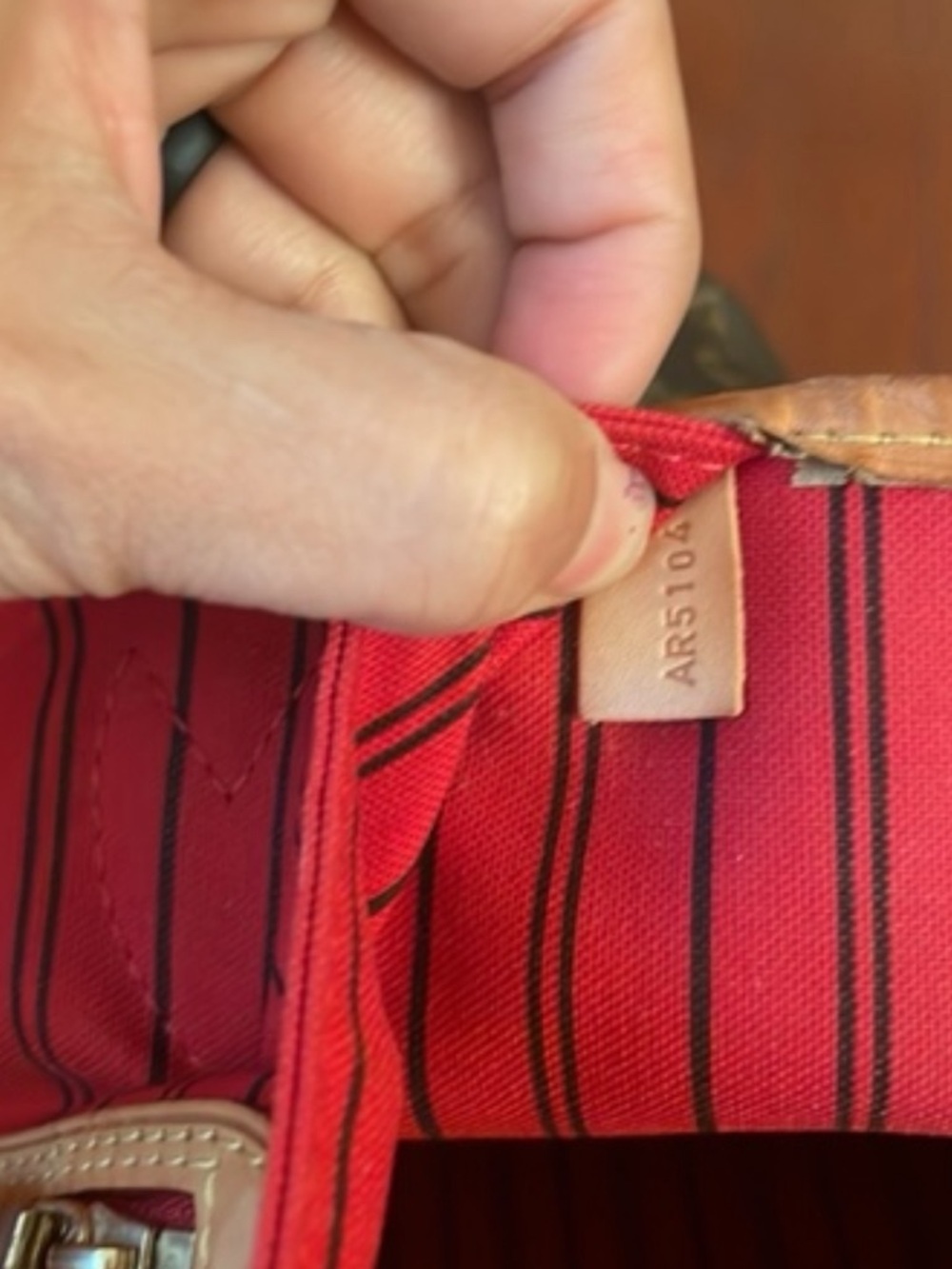 Louis Vuitton Monogram Neverfull Tote - Brown with Pink-Striped Interior - Picture 6 of 15